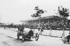 21. Type 13 Coupe des VoPhoto No: 021 Negative No: D1020_20 Type: 13 People: Ernst Friderich Location: Le Mans Date: 29 August 1920 Album: 03iturettes. Le Mans 29 August 1920. (255.01 miles). Car 23, Ernst Friderich, winner.