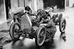 203. Type 13, Chassis # 1318, Reg. CT 5219 "Cordon Rouge", Raymond Mays, Amherst Villiers (left) and Harold Ayliffe (right).