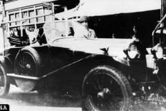 314A. Type 23, Reg. XW 2874 Crawley, East Sussex, c. 1925. Mrs. Alexander with Sidney Stanford (Garage Proprietor). Car as pictures 314, 315